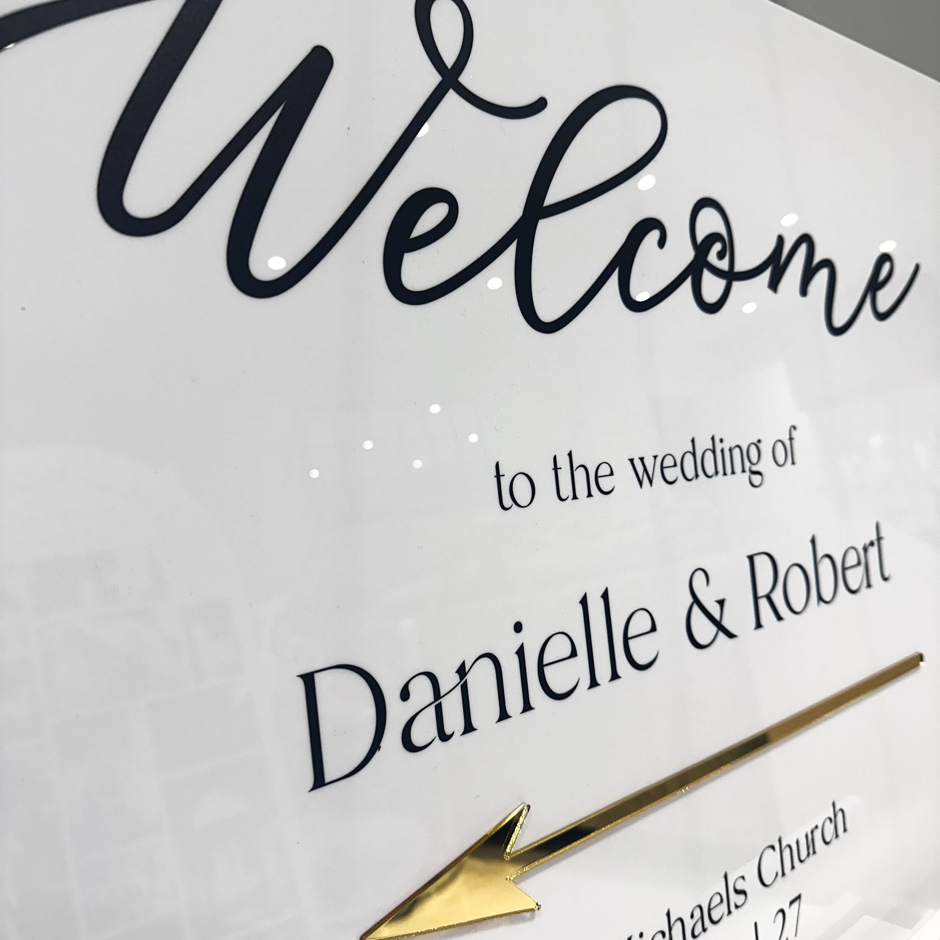 Luxury Acrylic Directional Wedding Welcome Sign