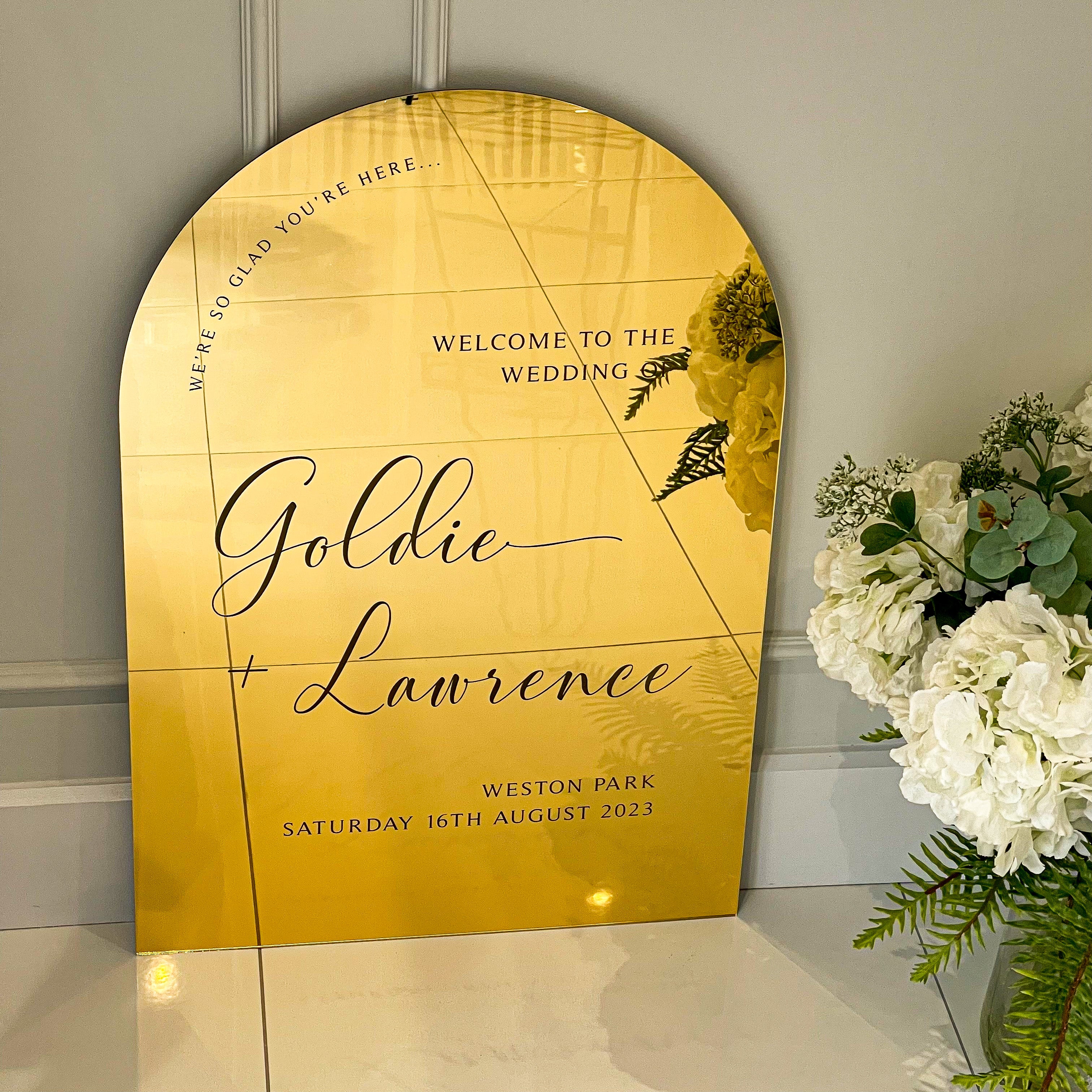 Luxury Wedding Welcome Signs